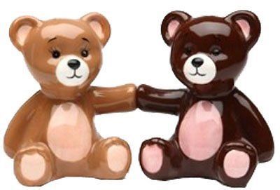 Salt & Pepper Shakers Set TEDDY BEARS Ceramic. Salt N Pepper, Salt And Pepper Grinders, Salt Shaker, Ceramic Kitchen, Kitchen Gifts, Ceramic Design, Salt And Pepper Shaker, Hand Painted Ceramics, Salt And Pepper Shakers