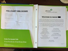 Brownie Daisy Multi Level Troop, First Daisy Troop Meeting, Daisy Troop Leader, Girl Scout Brownies Meetings, Daisy Activities, Girl Scouts History, Girl Scout Daisy Activities, Girl Scout Meeting Ideas, Girl Scout Promise