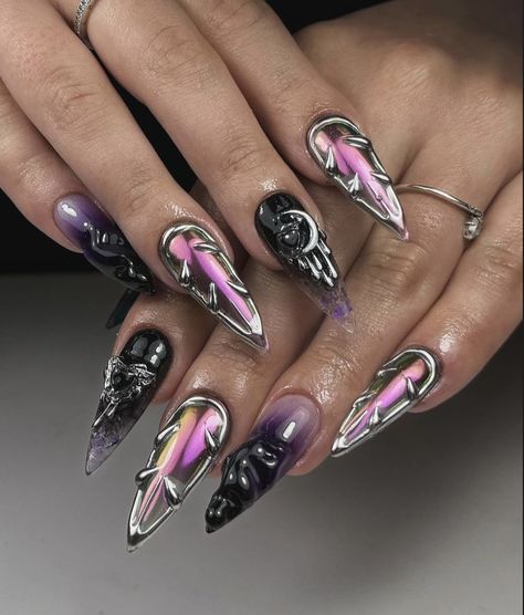 #cyborg #cyberpunk #nails #nailart #chrome #nailsoftheday #nail2inspire #nailsart #nailsofinstagram #naildesign #summernails Cyberpunk Nails, Nail Halloween, Halloween Nail Art Ideas, Cozy Colors, Crazy Nail Designs, Fall Nail Ideas, Color For Nails, Punk Nails, Subtle Nails