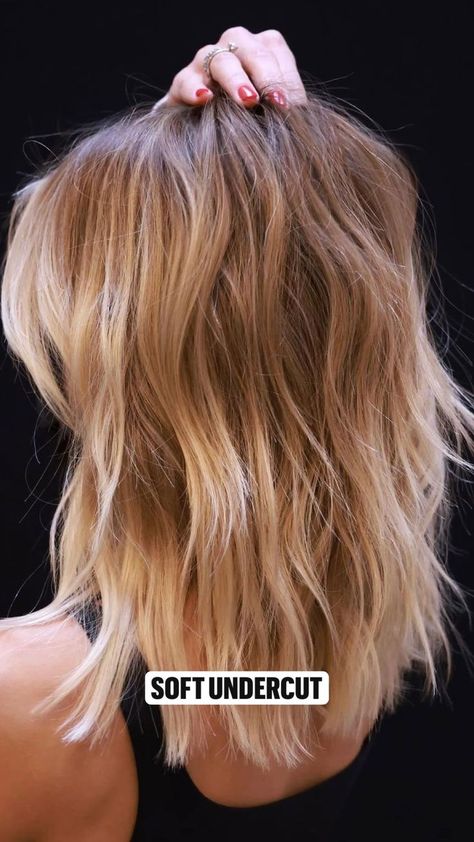 Soft Undercut, Hairstyles Beach, Stunning Hairstyles, Blonde Hair Looks, Hair Summer, Short Wavy Hair, Beach Hairstyles, Hair Color And Cut, Hairstyles Medium