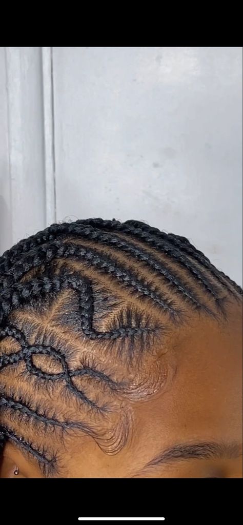 Fulani Braids With Zig Zag, Fulani Braids Zig Zag Part, Zig Zag All Back Cornrows, Squiggly Cornrows, Cornrow Zig Zag, Aesthetic Surgeon, Lovely Hairstyles, Future Hairstyles, Hairstyles Pictures