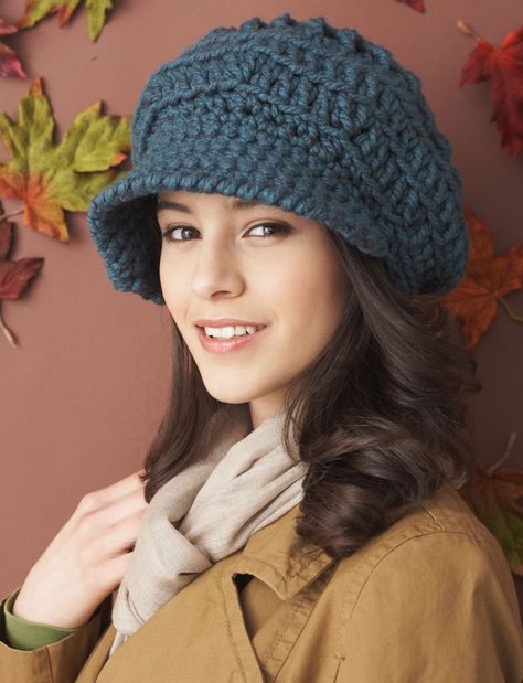 Slouchy Peak Hat Crochet this trendy Slouchy Peak Hat using Bernat Softee Chunky Yarn. Full and bulky yarns are currently the trend. Combined with the trend of slouchies and brim hats. This hat pattern has it all! It’s bulky so it will keep you warm plus allow you to be … Pola Topi, Peaked Hat, Crochet Adult Hat, One Skein Crochet, Crochet Crowd, Crochet Hat For Women, Confection Au Crochet, Chunky Knitting Patterns, Crocheted Hat