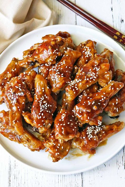 Teriyaki Chicken Wings - Healthy Recipes Blog Teriyaki Wings Recipe, Keto Teriyaki Chicken, Baked Teriyaki Chicken Wings, Chicken Nibbles, Sugar Free Teriyaki Sauce, Keto Teriyaki, Teriyaki Wings, Teriyaki Chicken Wings, Chicken Recipes For Dinner