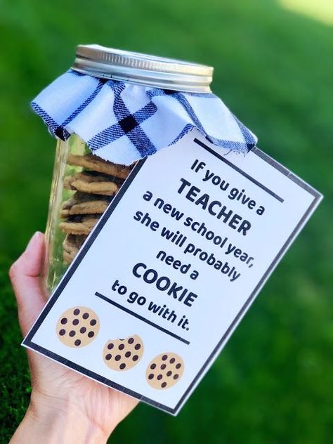 Class Mom, Appreciation Gifts Diy, Staff Appreciation Gifts, Teacher Treats, Teacher Appreciation Gifts Diy, Appreciation Ideas, Mom Ideas, Teachers Diy, School Treats