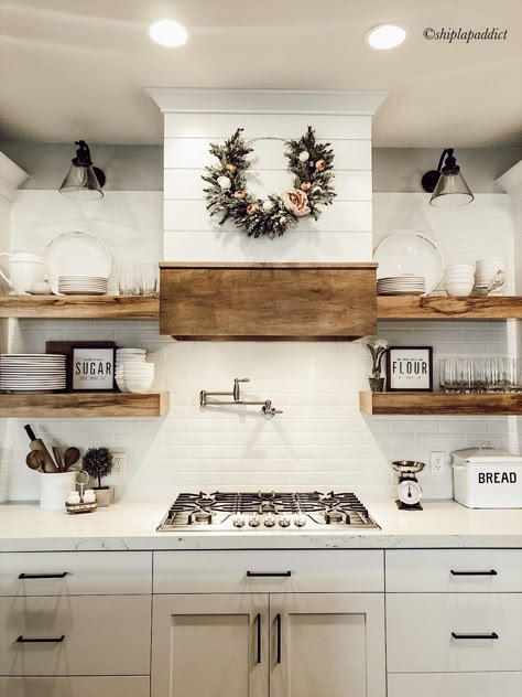 Shiplap hood, whites and woods make for a beautiful farmhouse kitchen.  For more farmhouse inspo follow @shiplapaddict on Instagram! Remodel Trailer, Minimalist Winter, Farmhouse Kitchen Design, Kitchen Hoods, Kitchen Farmhouse, Modern Farmhouse Kitchens, Kitchen Redo, Range Hood, Kitchen Style