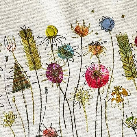 Jo Hill on Instagram: "SURPRISE! I have just published a brand new course and it's only £25 🧵✨ This one's for all of you who want to start free-motion embroidery and would benefit from a little taster 🌼 Then when you're done, you can start my Flowers and Grasses course with a big discount 💐 Start your journey here and you'll be drawing with your sewing machine in no time 💕 Link in the bio . . . . . . . . . . . . . . . . #johilltextiles #textiles #textilesart #textilescourse #freemotionembroidery #freemotion #freemotionsewing #freemotionstitching #embroidery #embroiderykit #embroideryart #embroiderylove #embroiderywork #embroiderycourse #embroiderycourses #sewingclass #sewingclass #sewingclasses #sewingcourse #sewingcourses #sewingcoursesuk #applique #appliqué #appliqueart #appliquewor Free Motion Sewing Art, Free Motion Machine Embroidery, Hand Applique Flower Patterns, How To Do Free Motion Embroidery, Applique Stitches Hand, Freemotion Embroidery Textile Art, Jo Hill Textiles, Free Motion Embroidery Tutorial, Free Motion Applique