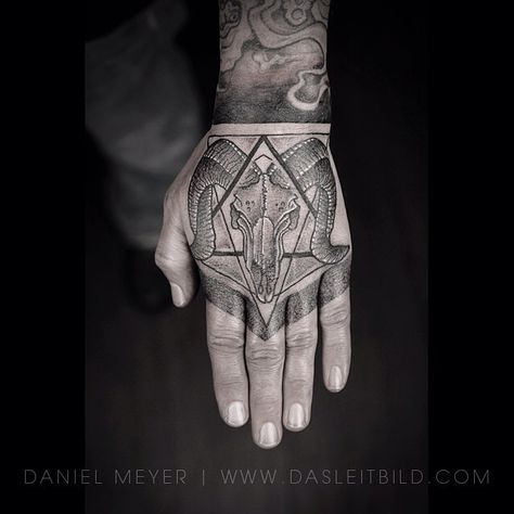 Ram skull on @loukiss via www.dasleitbild.com // #ramskull #handtattoo #skull #tattoo #hand #inked #theartoftattooing #support_good_tattooing #tattoos_of_instagram #tattrx  #tattooinkspiration #tattoofanatix #blackworkerssubmission #tattoodo #germantattooers Ram Hand Tattoo, Skull Tattoo On Hand, Skull Tattoo Hand, Ram Skull Tattoo, Back Of Hand Tattoos, Body Modification Piercings, Empire Tattoo, Cuff Tattoo, Ram Skull