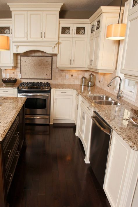 Beige Granite Kitchen, Kitchen Countertops Ideas, Beige Granite, Beige Kitchen Cabinets, Granite Kitchen Countertops, Brown Granite Countertops, White Cabinets White Countertops, Cream Kitchen Cabinets, Granite Countertops Colors