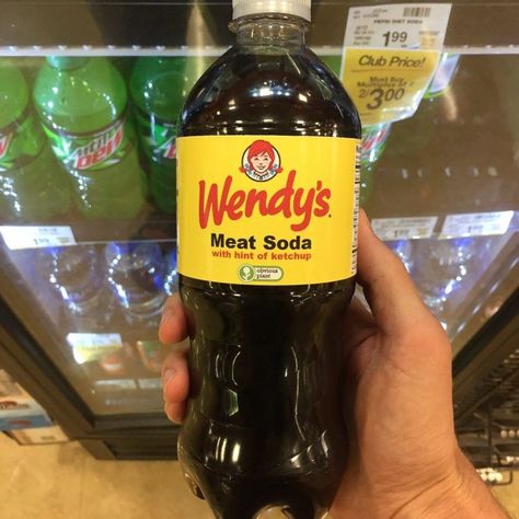 A Mysterious Bottle of Wendy's Meat Soda (With a Hint of Ketchup) Is Found in a Grocery Drink Cooler Not Aesthetic, Super Funny Pictures, Food Memes, Weird Images, Memes Of The Day, Crazy Stuff, Beverage Cooler, Food Humor, What’s Going On