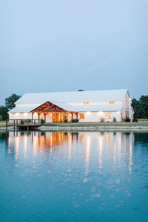 26 Beautiful Barn Wedding Venues in Kansas City Events Venue Architecture, Wedding Venues Business, Event Venue Buildings, Wedding Venues Buildings, Wedding Venue Buildings, Barndominium Wedding Venue Floor Plans, Metal Wedding Venue Building, Barn Venues Wedding, Wedding Venue Blueprint