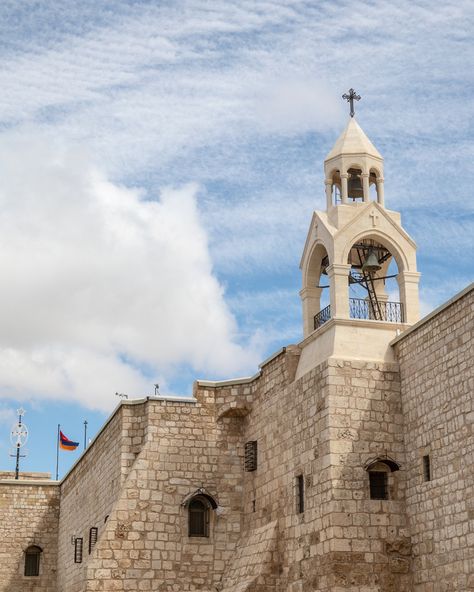 10 Things you must do in Jerusalem (tips + essential info) — Walk My World Zion National Park Hikes, Nativity Church, Indian Temple Architecture, Mount Of Olives, Temple Architecture, Indian Temple, Instagrammable Places, Watch Tower, Dream Travel Destinations