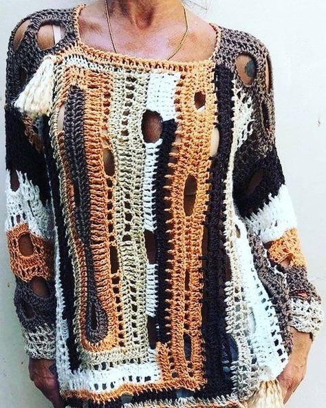 507 Likes, 2 Comments - Cristina (@ladychiquecroche) on Instagram Mode Crochet, Form Crochet, Freeform Crochet, Crochet Jacket, Crochet Cardigan Pattern, Crochet Vest, Sweater Crochet Pattern, Crochet Top Pattern, Crochet Poncho