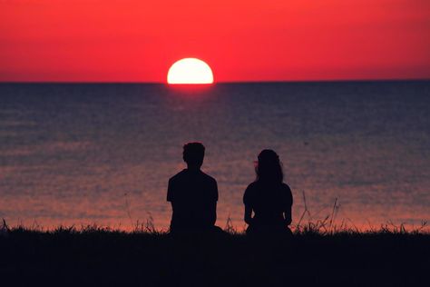 Two People Watching Sunset, Watching Sunset Drawing, Couple Watching Sunset, Sunset Person, Bewafa Photo Editing, Shattered Dreams, Watching The Sunset, Beach Date, Digital Painting Tutorials