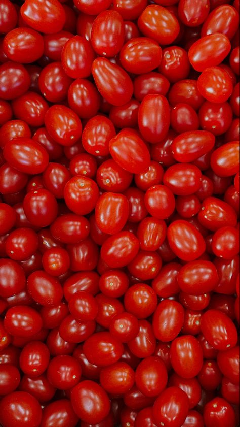 Red Inspiration, Red Aesthetics, Food Texture, Fruit Photography, Red Tomato, Red Food, Fantasy Armor, Crimson Tide, Beautiful Food