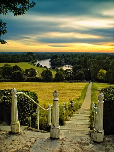 Richmond upon Thames, London. Richmond Upon Thames, Richmond Park, Evening Walk, England And Scotland, London Town, English Countryside, England Uk, England Travel, Staircases