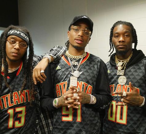 10.8k Likes, 150 Comments - Atlanta Hawks (@atlhawks) on Instagram: “Those jerseys tho  ----- #TrueToAtlanta” Migos Wallpaper, Migos Quavo, Migos Rapper, Source Magazine, Delta Flight, Racial Profiling, Hip Hop Necklace, Nba Jerseys, Miami Cuban Link Chain