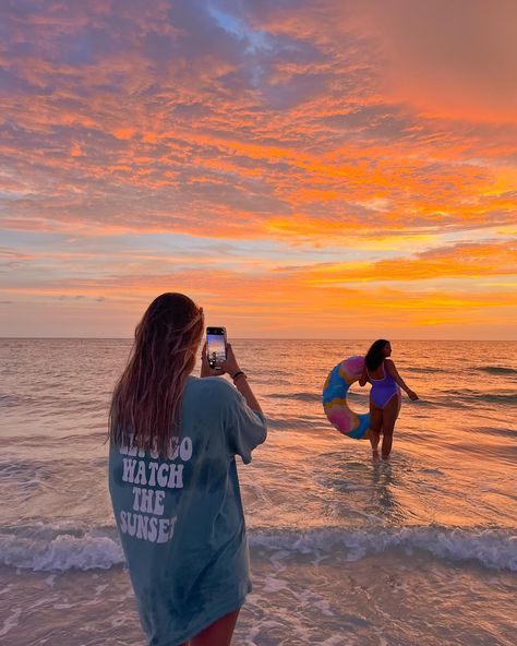 last summer🐚🌊🌴🌅 Weekend Plans Ideas, Beach Trip Aesthetic, Nantucket Summer, Trip Aesthetic, Summer Surf, Hawaii Life, Summer Bucket Lists, Girls Weekend, Beautiful Picture