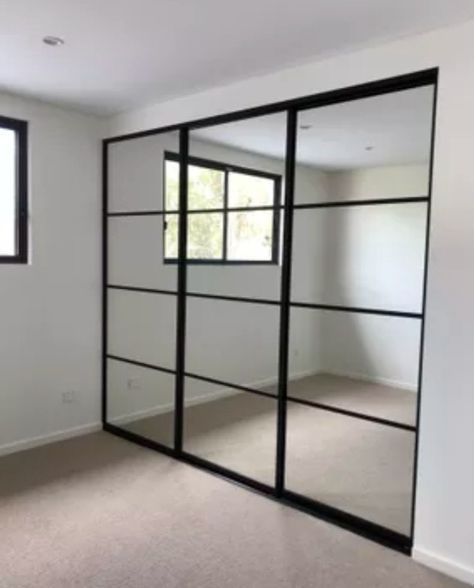 Black Mirrored Wardrobe, Sliding Mirror Doors, Door Aluminium, Mirror Sliding Door, Mirrored Wardrobe Doors, Spare Bedroom Office, Mirror Wardrobe, Doors Wardrobe, Bedroom Closet Doors