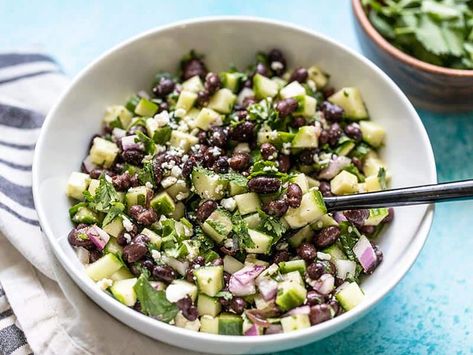 Vegan Bean Salad, Thai Cucumber Salad, Black Bean Salad Recipe, Easy Summer Side Dishes, Summertime Salads, Salsa Fresca, Black Bean Salad, Bean Salad Recipes, Cucumber Recipes