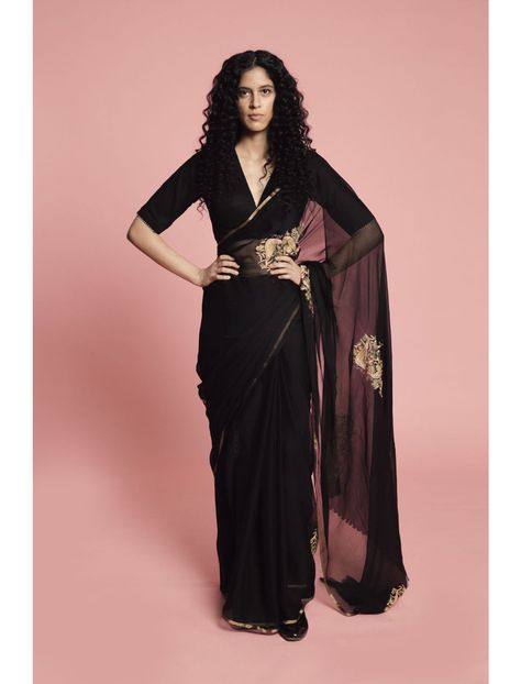 Tapi French Chiffon Saree by LABEL EARTHEN Available at Ogaan Online Shop Label Earthen, Black Color Saree, Sarees Black, Simple Saree Designs, Velvet Blouse, Indian Saree Blouse, Simple Sarees, Easy Chic, Beautiful Sarees