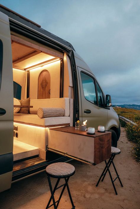 DIY Novices Create $226K Campervan Marvel: Bed Descends From Ceiling, Toilet Slides from Bathroom to Garage - Living in a shoebox Camping Van Ideas, Camping Jeep, Van Lifestyle, Sprinter Van Conversion, Kombi Home, Campervan Life, Build A Camper Van, Build A Camper, Van Life Diy