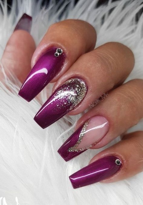 Purple And Silver Nails, Berry Nails, Plum Nails, Pink Berry, Pretty Nail Art Designs, Purple And Silver, Nail Designs Glitter, Silver Nails, Fabulous Nails