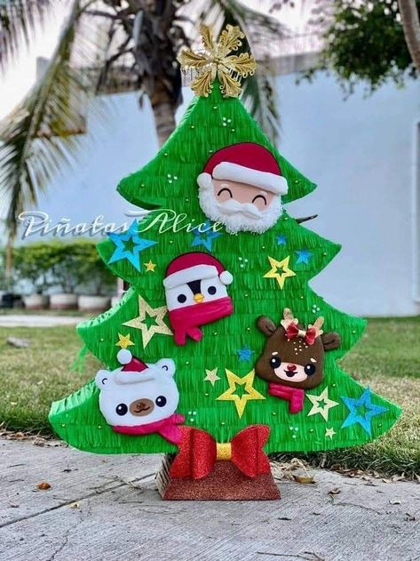 Christmas Piñatas Ideas, Christmas Piñatas, Christmas Pinata, Princess Jasmine Birthday Party, Princess Jasmine Birthday, Jasmine Birthday, Piñata Ideas, Christmas Break, Birthday Decorations