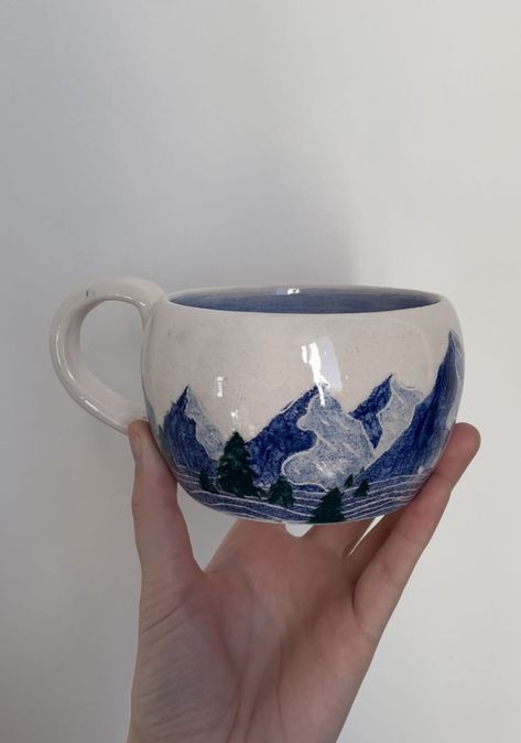 Hand Painted Mountain Mug, Pottery Mug Mountains, Painted Pottery Mountains, Mug Painting Ideas Mountains, Ceramic Mugs For Men, Pottery Painting Ideas Mountains, Mountain Pottery Painting Ideas, Artsy Mug, Mountain Mugs