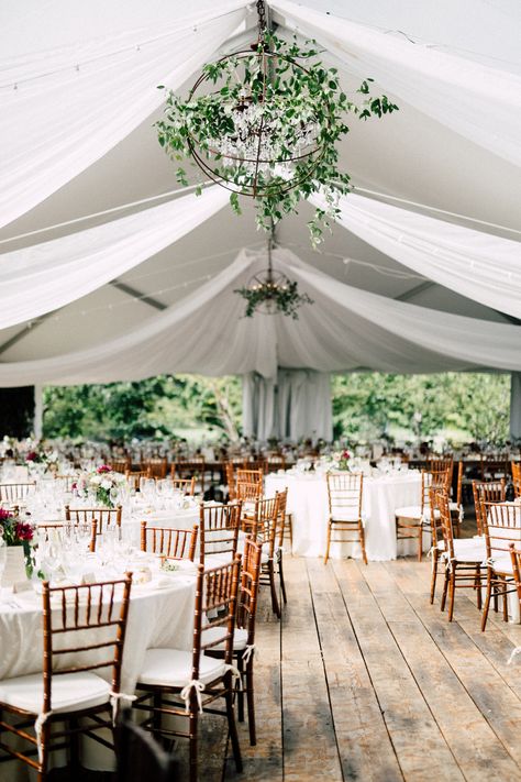 Stylishly Unique Niagara-on-the-Lake Vineyard Outdoor Wedding #chicoutdoorwedding #rosebouquets #stylishvineyardwedding Orchard Wedding, Tafel Decor, Wedding Tent, Outdoor Wedding Reception, Lake Wedding, Tent Wedding, Rustic Chic Wedding, Wedding Guide, Winery Weddings