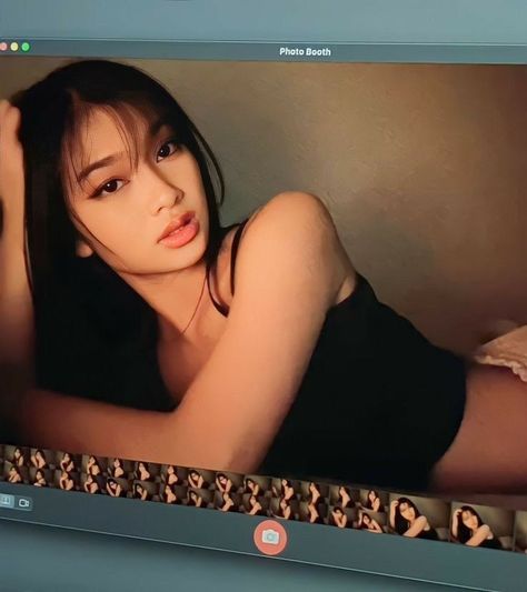 Rpw Port Girl, Y2k Photoshoot, Fake Photo Short Hair, Goddess Aesthetic, Grp Ports, Rpw Port, Indie Girl, Bff Photoshoot, My Live