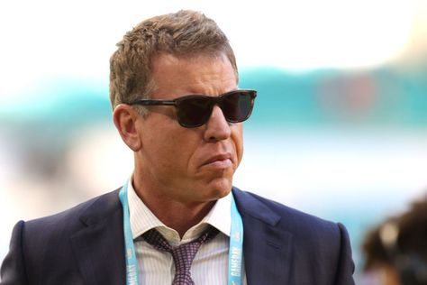 Troy Aikman Has Brutally Honest Admission On The Packers Jay Z Meme, Troy Aikman, Cowboy Games, Sports Highlights, Monday Night Football, Shoulder Injuries, Nfl Fans, Birthday Meme, Monday Night