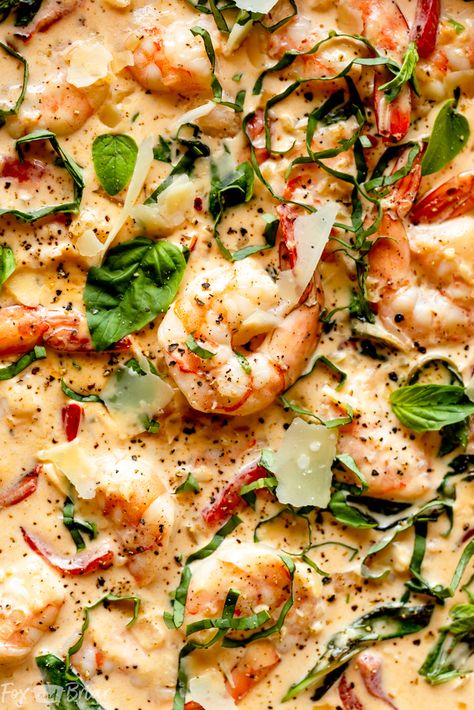 Basil Shrimp, Shrimp Healthy, Keto Shrimp Recipes, Shrimp Parmesan, Easy Shrimp Scampi, Basil Recipes, Diner Recept, Garlic Butter Shrimp, Shrimp Recipes For Dinner