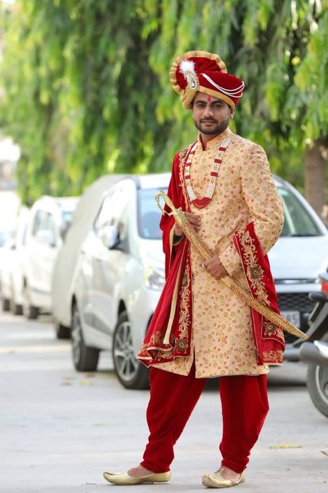 Duhla Singal Pose, Dulha Single Pose Wedding Photos, Groom Single Poses Indian Wedding, Dulha Pose Wedding Photos, Dulha Pose Single, Singal Dulha Pose, Dulha Photo, Dulha Single Pose, Dulha Pose