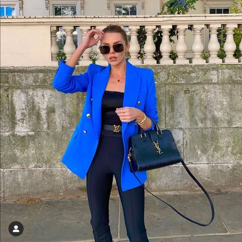 Long Sleeves Lapel Collar Front Flap Pocket. Polyester Viscous Elastane Bluish Royal Blue Blazer Outfit, Blazer Outfits For Women Work, Blue Blazer Outfits For Women, Blue Blazer Outfit, Royal Blue Outfits, Balmain Style, Royal Blue Jacket, Royal Blue Blazers, Blazer Outfits Casual