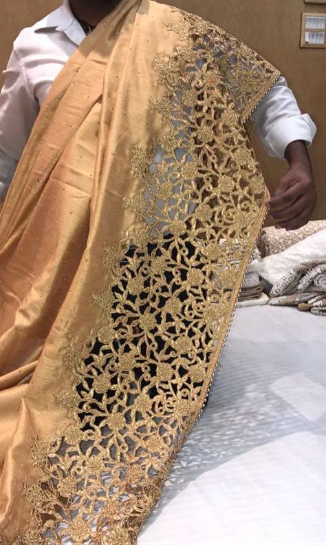 Cutwork On Suits, Cutwork Border Designs, Cut Work Suit Design, Cutwork Embroidery Suits Punjabi, Cutwork Dress, Cutwork Saree, Embroidery Suits Punjabi, Cutwork Embroidery, Dress Design Patterns