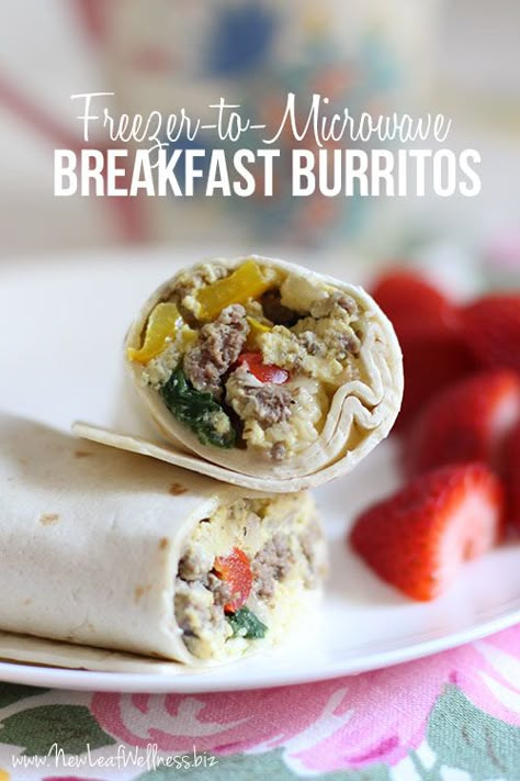 Freezer-to-microwave breakfast burritos | The Family Freezer Freeze Breakfast, Burritos Freezer, Pregnancy Freezer Meals, The Family Freezer, Microwave Breakfast, Family Freezer, Freezable Meals, Make Ahead Freezer Meals, Freezer Food