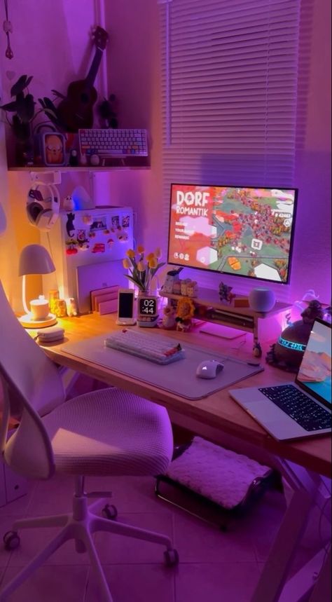 Small Game Rooms, Cozy Desk, Study Desk Decor, Gamer Setup, Gamer Room Decor, Desk Inspiration, Study Room Decor, Gaming Room Setup, Room Desk