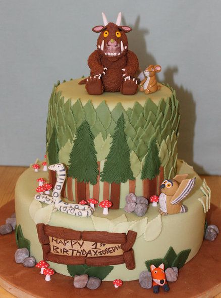 Gruffalo Woodland Cakes, Gruffalo Cake, Bday Food, Fondant Characters, Gruffalo Party, Animals Cake, Book Cakes, Cake Models, 2 Birthday Cake