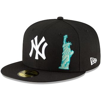 Best Sandals For Men, Yankee Hat, Custom Fitted Hats, Swag Hats, New York Yankee Hat, New York Yankees Logo, Yankees Cap, Yankees Hat, Dope Hats