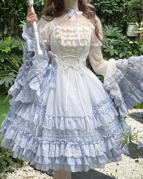 💙Ombre blue elegant Lolita dress with puff sleeves and layered ruffle hemline design. 🌟Matching with detachable sleeves, hairband, brooch and choker. 👉Search 'FAPB-557' on devilinspired.com #devilinspired #elegantdress #eglcommunity #lolitacoord #lolitafasion #classicdress Devilinspired Outfit, Van Zieks, Japanese Lolita Fashion, Dress With Puff Sleeves, Detachable Sleeves, Elegant Gothic, Pretty Clothes, Beautiful Clothes, Classic Dress