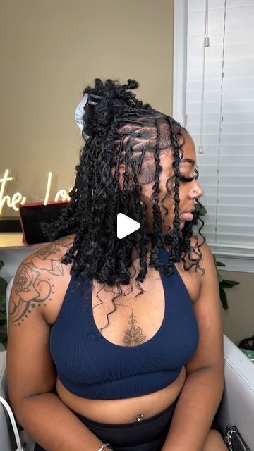 TheLocGuru,LLC🐐 on Instagram: "Soft Locs 2.0 😍 with curls 

June books are open 🥳

YOUR HAIR IS YOUR CROWN , WEAR IT SIS👸🏾💕

TheLocGuru

#NcStylist #insvisiblelocs #islandtwist #jahlocs #fauxlocs #distressedlocs #boholocs #nclocs #butterflylocs #altstylist #Charlottestylist #bohotwist #softlocsNc" Boho Locs Natural Hair, Boho Soft Locs Bob With Barrel Ends, Soft Locs With Curls Short, Bohemian Locs Styles, Bob Soft Locs Hairstyles, Short Boho Locs With Curls, Short Soft Locs With Curls, Boho Soft Locs Bob, Short Locs With Curls