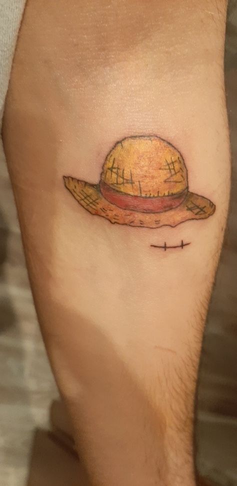 Luffy's Hat Tattoo, Strawhat Tattoo Minimal, Anime Siblings Tattoo, Luffy Eyes Tattoo, Luffy Straw Hat Tattoo, Ace Tattoos One Piece, Luffy Scar Tattoo, One Piece Tattoo Ideas Luffy, One Peace Tattoo Anime