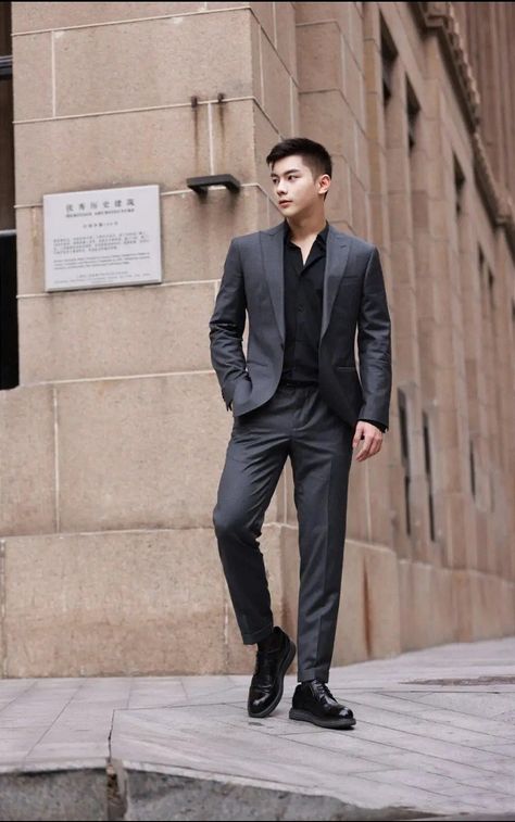 Suit Asian Men, Men Blazer Outfit, Man Ootd, Coat Pant For Men, Festive Christmas Outfit, Asian Suits, Men In Socks, Men Fashion Photo, Black Suit Men