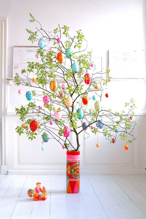 Easter Wedding Ideas, Diy – Velikonoce, Oster Dekor, Diy Osterschmuck, Easter Egg Tree, Egg Tree, Easter Tree Decorations, Easter Inspiration, Easter Tree