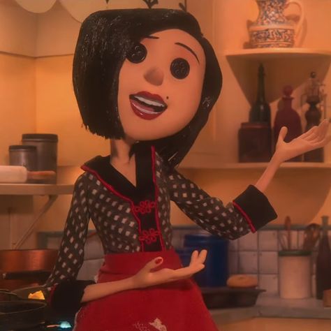 Coraline And The Other Mother, The Other Mother, Coraline Mom, Coraline Other Mother, Halloween Pfps Coraline, Coraline Screencaps, Other Mother Coraline, Coraline Evil Mother, Coraline Movie