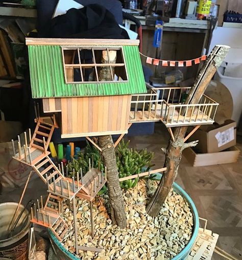 Miniature Treehouse Diy, Mini Treehouse For Plants, Treehouse Miniature, Miniature Treehouse, Treehouse Village, In House Plants, Tree House Diy, Cool Tree Houses, Diy Jewlery