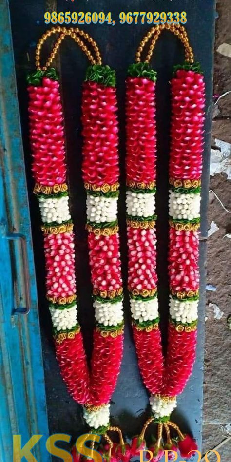 Simple Wedding Garland, Wedding Varmala Indian Flower Garlands, Flower Malai Designs, Flowers Mala For Wedding, Pelli Dandalu Latest, Pulla Dandalu For Marriage, Malai Designs For Wedding, Marriage Dandalu, Maalai Designs For Marriage