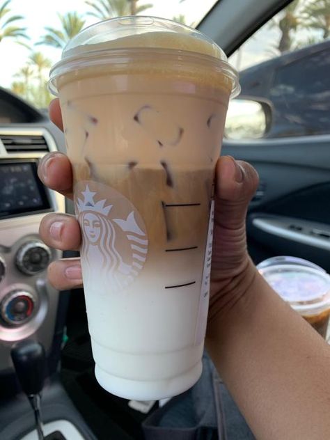 Must Try Coffee Drinks, Star Bucks Iced Coffee, Best Coffee From Starbucks, Favorite Starbucks Drink, Starbucks Wake Me Up Drinks, Starbucks Favorite Drinks, Amazing Starbucks Drinks, Iced Drinks From Starbucks, Starbucks Drinks Extra Caffeine