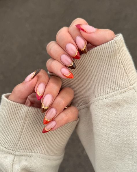 Happy Saturday 🍂🫶🏼✨ @leminimacaron Blush Pumpkin Spice Latte Apple Crisp Vin Chaud Espresso Hot Cocoa ✨use code KUYPER15 to save (affiliate)✨ #nails #nailart #nailinspo #naturalnails #almondnails #fallnails #chromenails #gelnails #leminimacaron Almond Nail Art, Almond Nail, Cat Eye Nails, Cool Nail Designs, Apple Crisp, Chrome Nails, Pumpkin Spice Latte, Happy Saturday, Nails Nailart