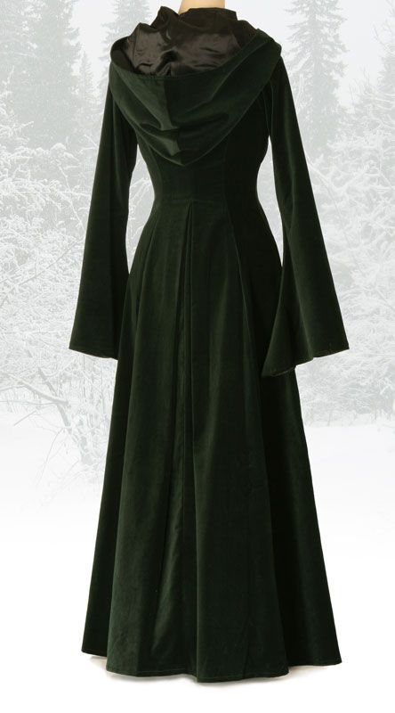 Mode Mantel, Medieval Dress, Beltane, Mode Inspo, Bohemian Clothes, Looks Style, Green Velvet, Womens Fashion Trends, Larp